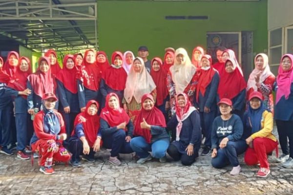 MKes PDA Sragen Mengadakan Senam dan Sarapan Sehat Gratis Menyongsong  Milad  Muhammadiyah ke 113